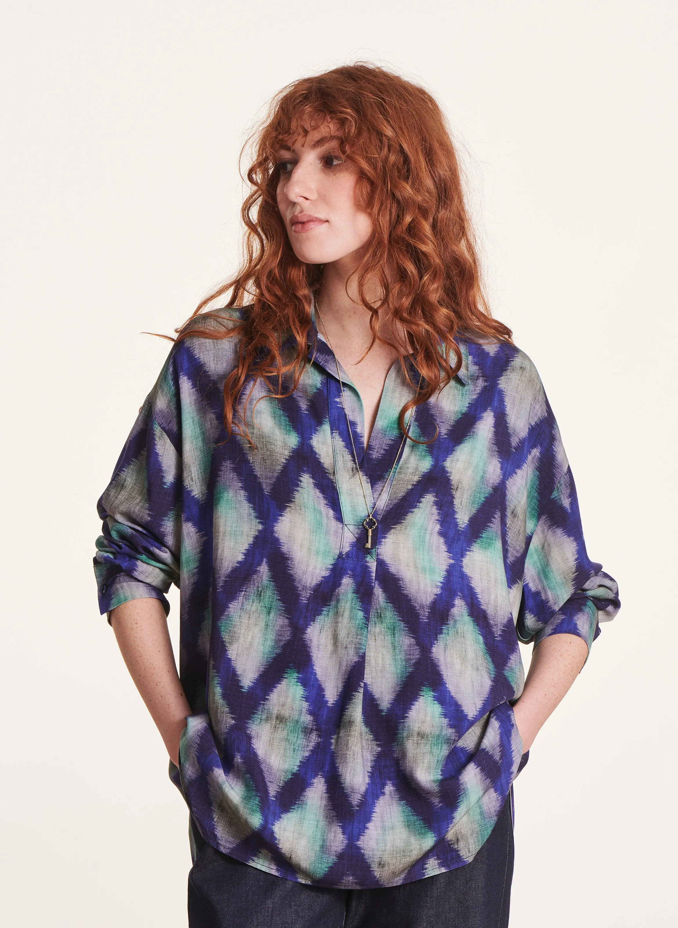 LA FEE MARABOUTEE Flowy V-neck blouse with print Blue